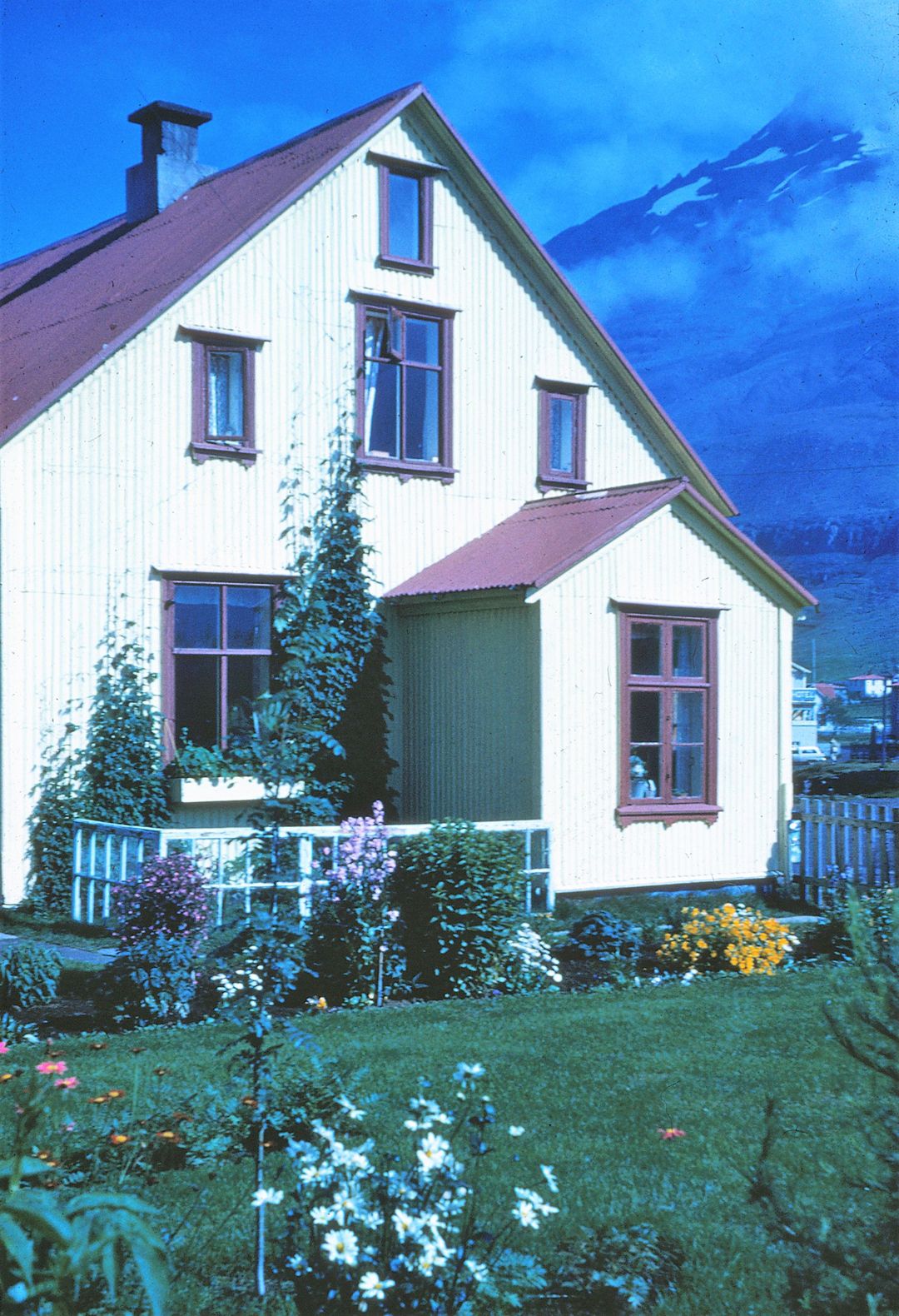 1960, innfrá- leigðu herb. a.m.k  fyrstu árin
