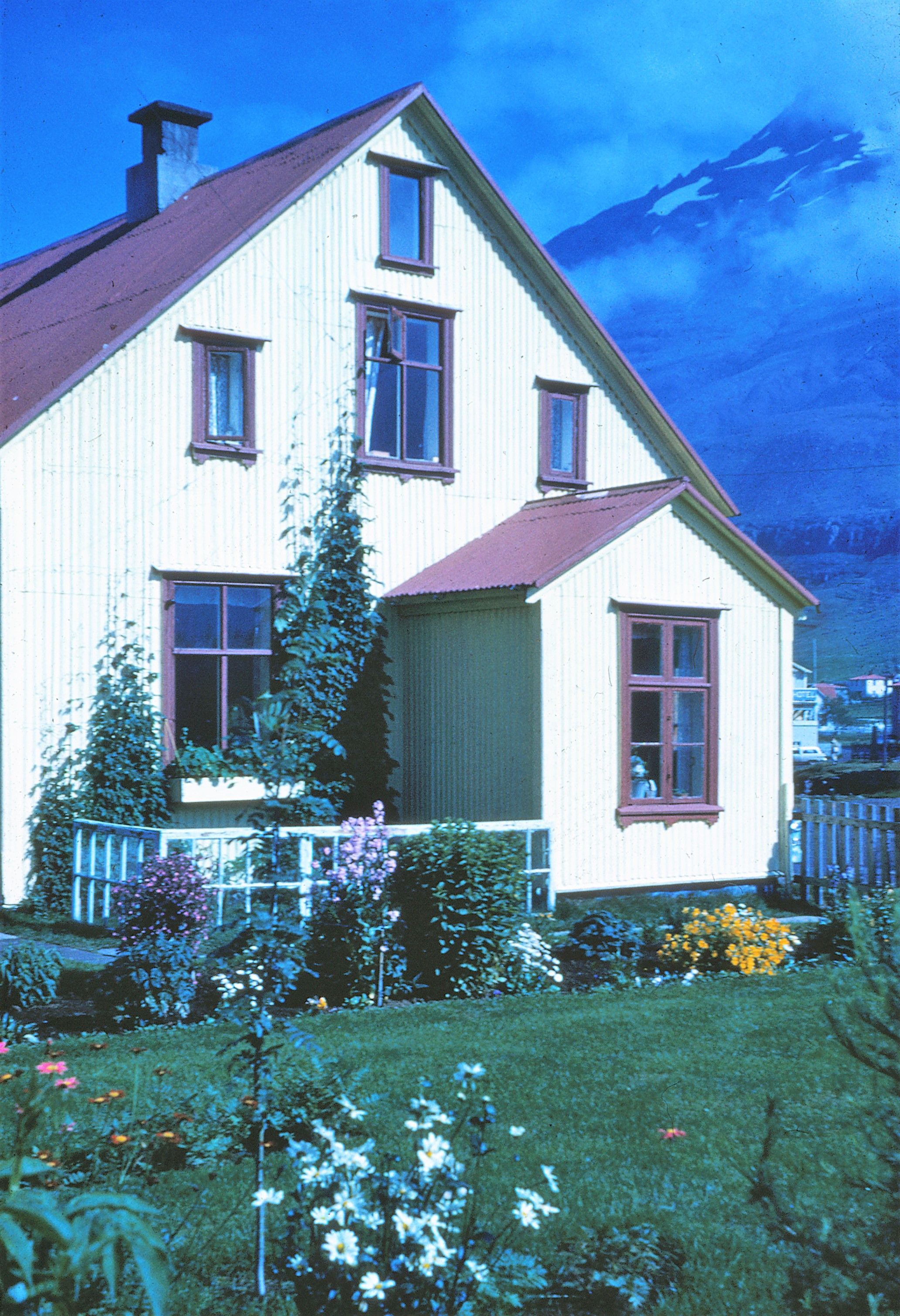 1960, innfrá- leigðu herb. a.m.k  fyrstu árin