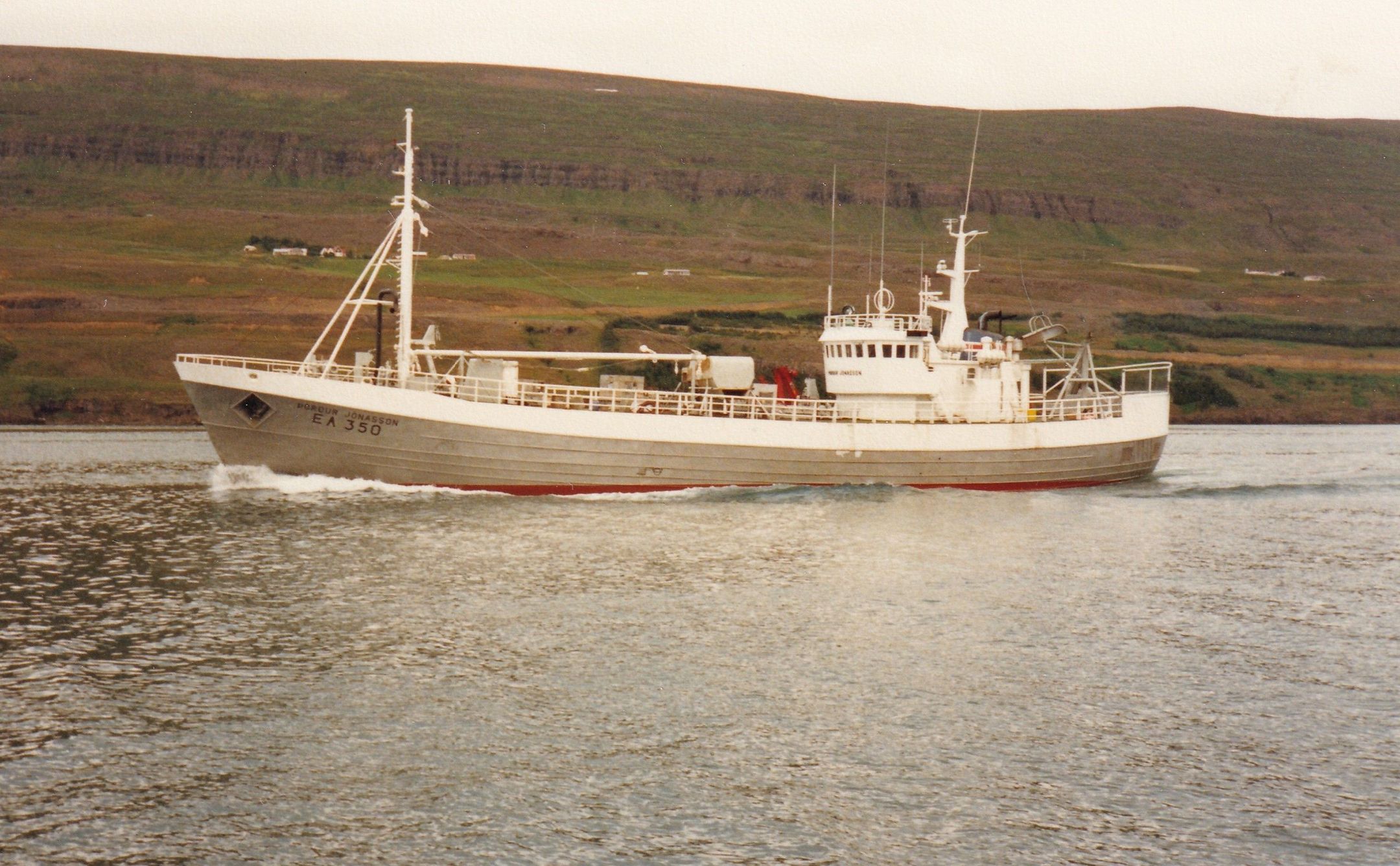 D - út fjörð