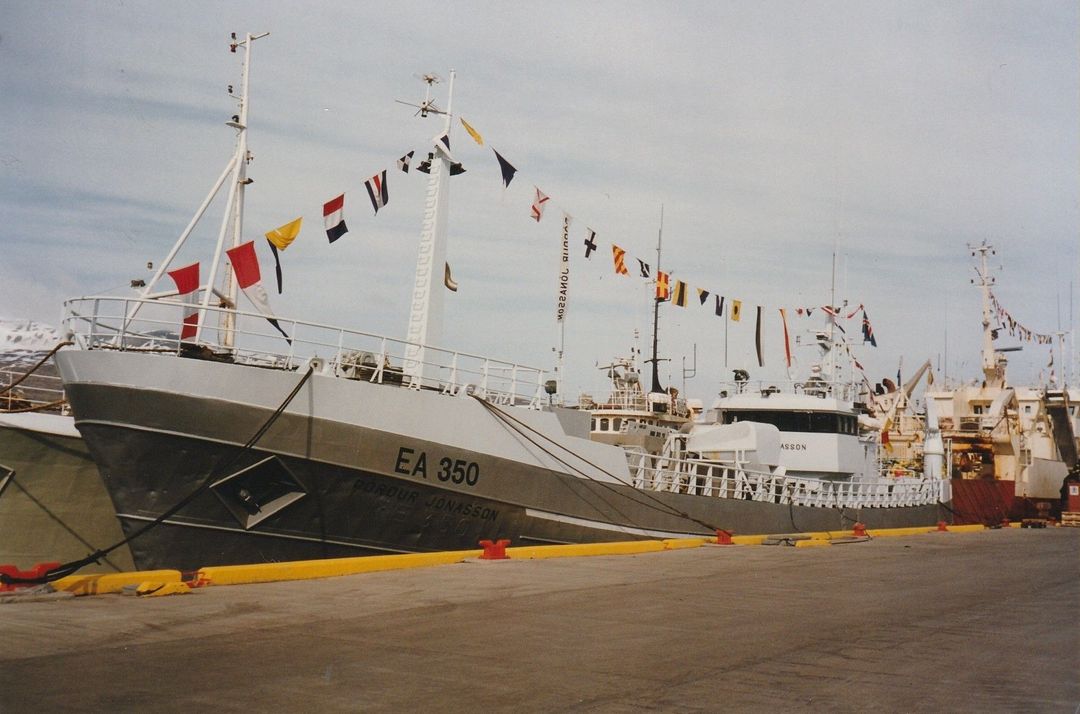 E - 1997 u.þ.b.